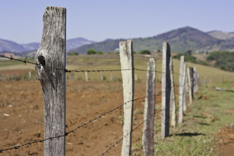 Farm Fence Installation detail